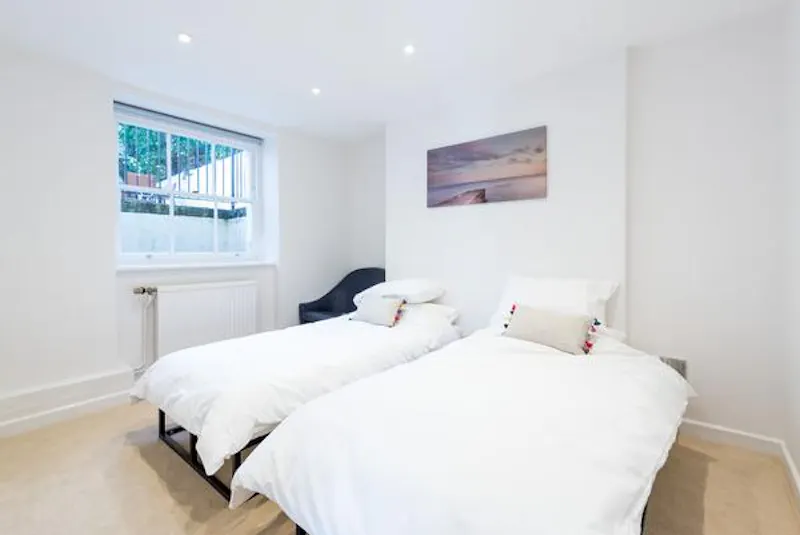 Modern Angel flat with courtyard, F1187 (photo 12)