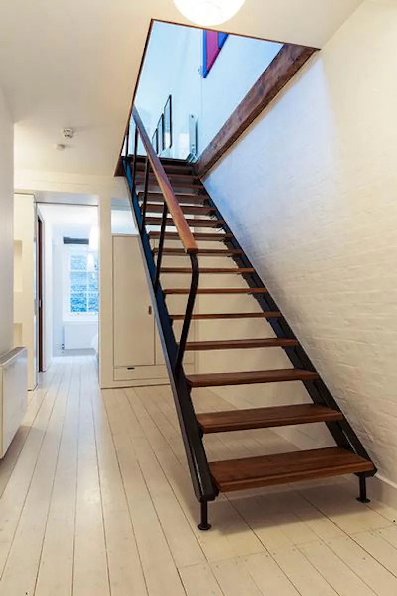 Staircase at Colourful Old Street penthouse, F1188 (photo 21)
