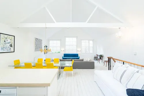 Colourful Old Street penthouse, F1188