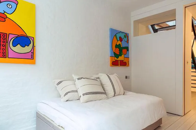 Colourful Old Street penthouse, F1188 (photo 15)