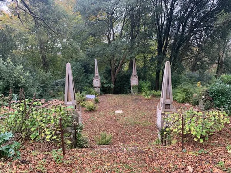 Cornish castle and gardens, G307 (photo 74)