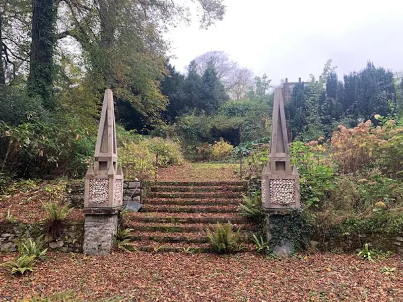 Cornish castle and gardens, G307 (photo 75)