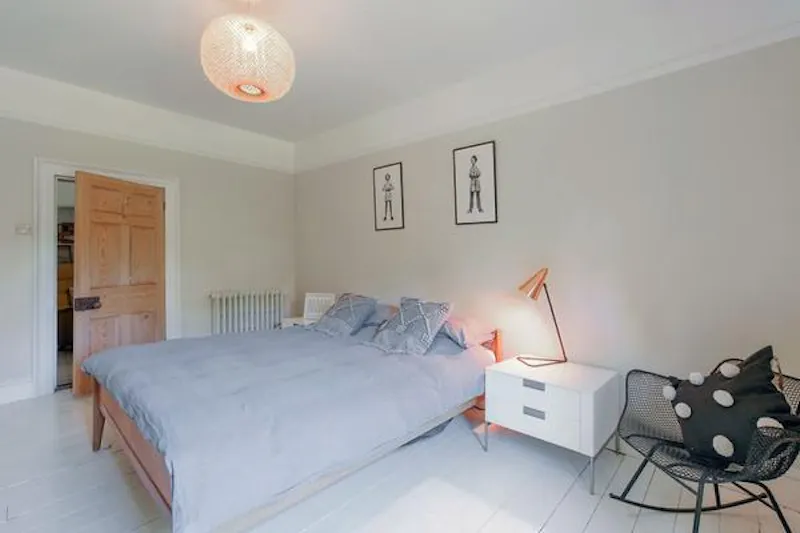 Trendy Norwich Georgian home, A1505 (photo 13)