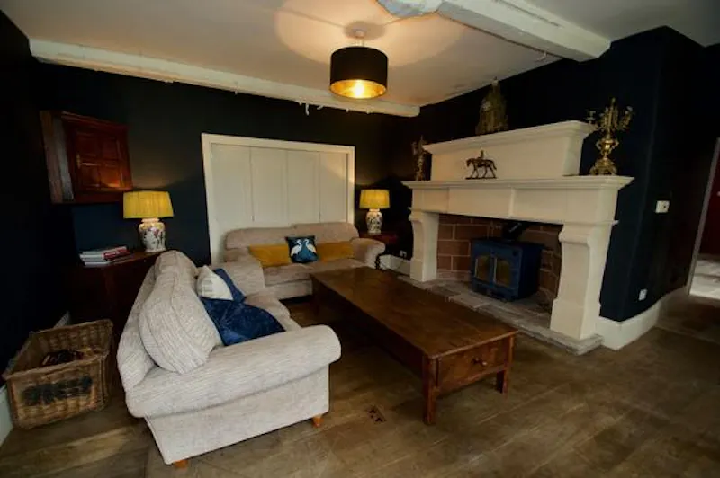 Beams at Shropshire Timber-framed house , M328 (photo 4)