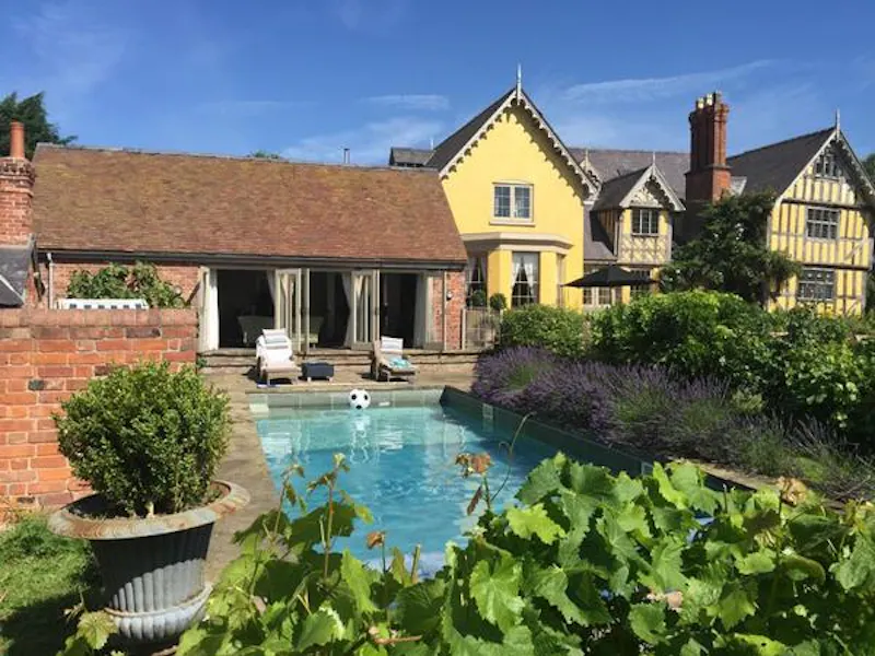 Summer house at Shropshire Timber-framed house , M328 (photo 12)