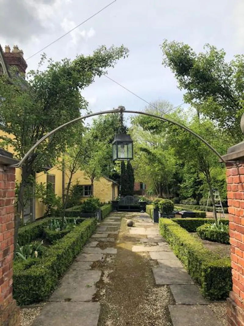 Garden - formal at Shropshire Timber-framed house , M328 (photo 16)