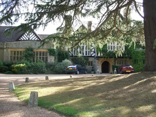 Crawley Victorian country house, M329