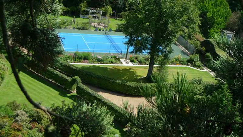 Swimming pool - outdoor at Crawley Victorian country house, M329 (photo 25)