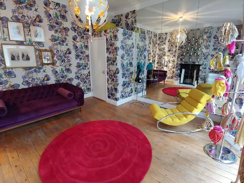 Colourful Kensal Green apartment, F1189