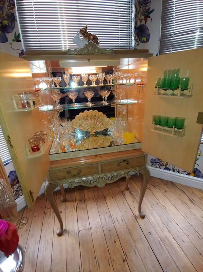 Colourful Kensal Green apartment, F1189 (photo 12)