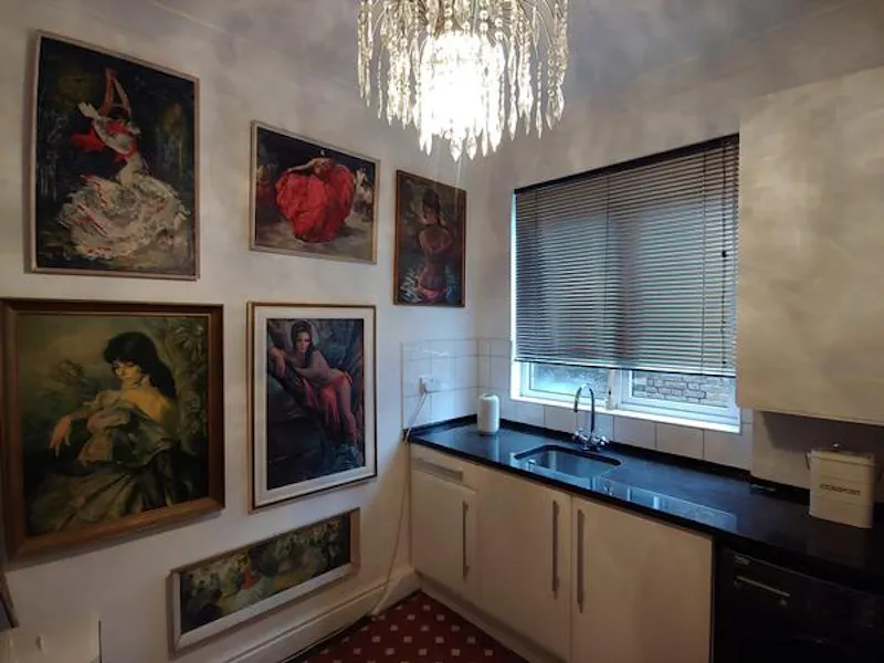 Colourful Kensal Green apartment, F1189 (photo 15)