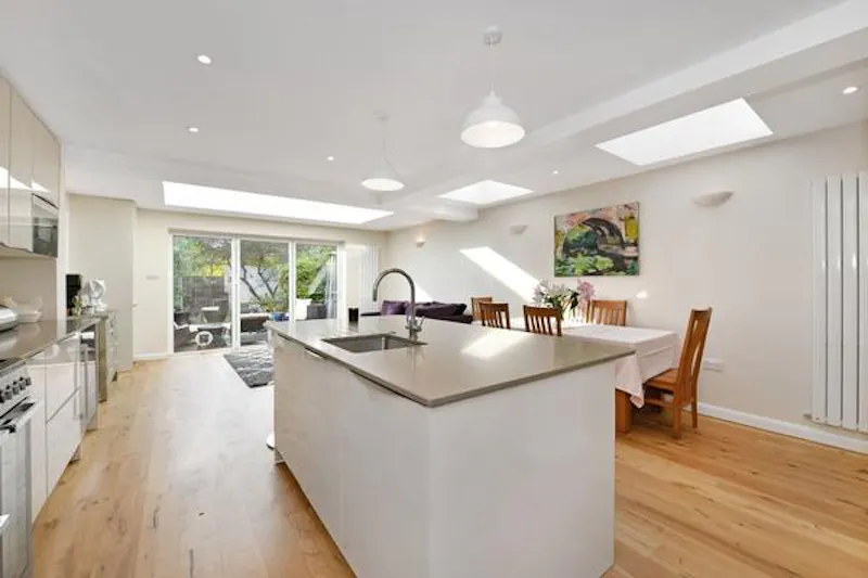Kitchen at Light filled Sydenham home, B1869 (photo 8)