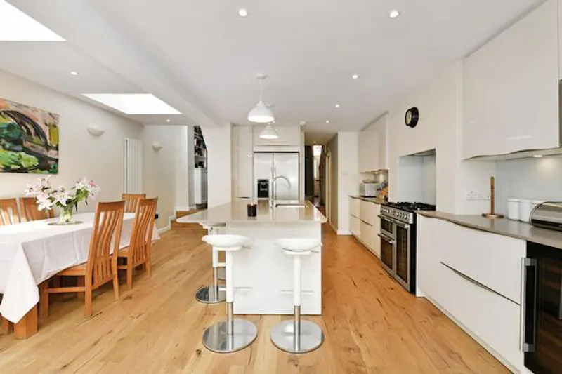 Light filled Sydenham home, B1869 (photo 11)