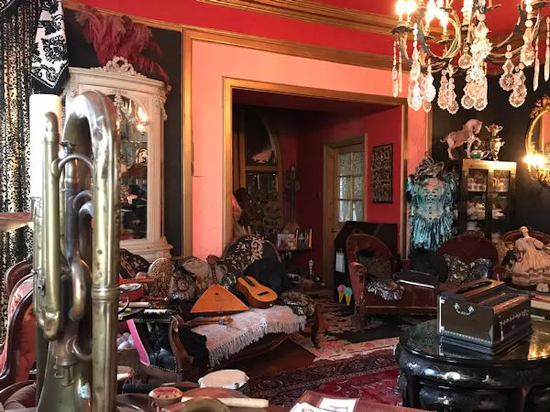 Bohemian house near Newark, A1509 (photo 15)