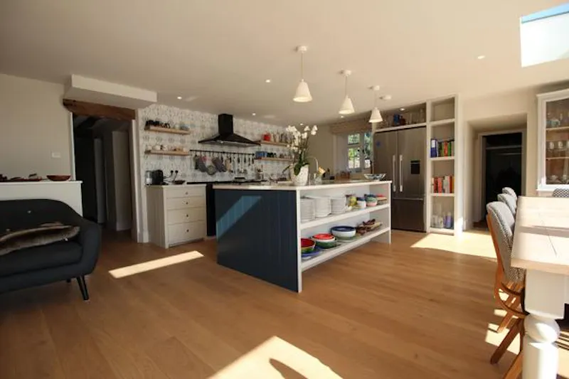 Kitchen at Spectacular South Downs house, D2436 (photo 3)