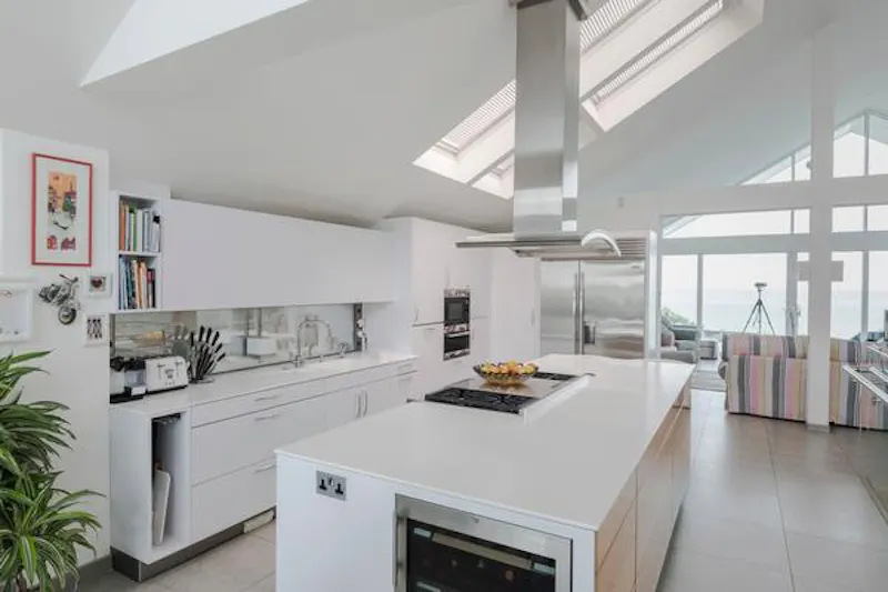 Cool Chichester beach house, K445 (photo 16)
