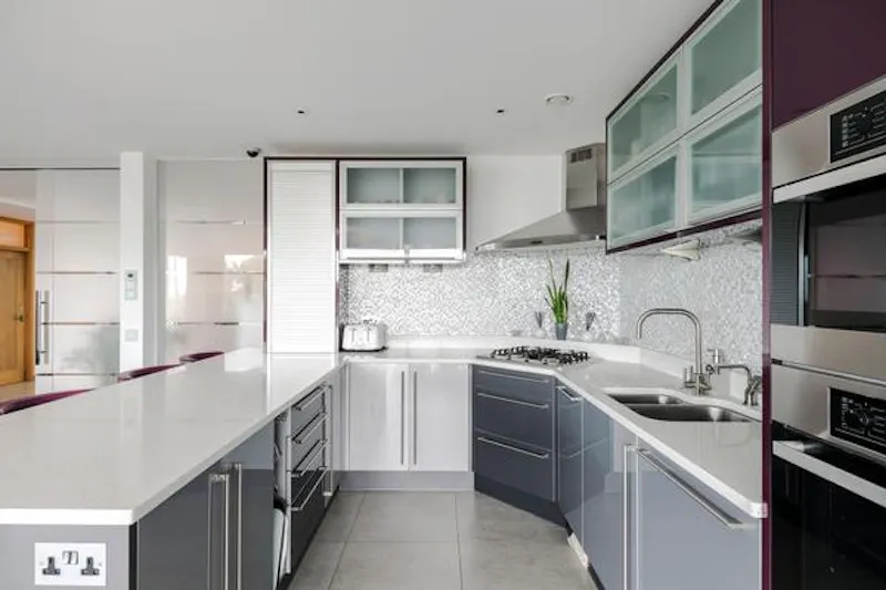 Kitchen at Cool Chichester beach house, K445 (photo 28)