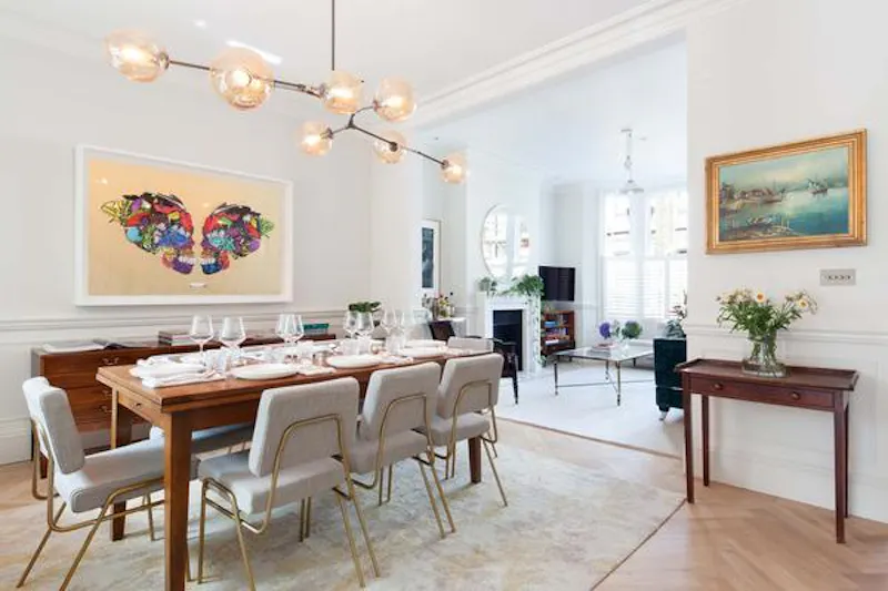 Dining room at Contemporary Clapham house, B1870 (photo 3)