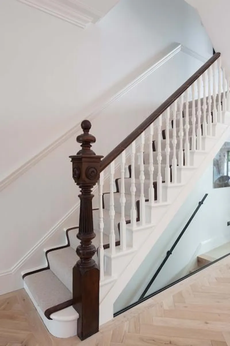 Staircase at Contemporary Clapham house, B1870 (photo 2)