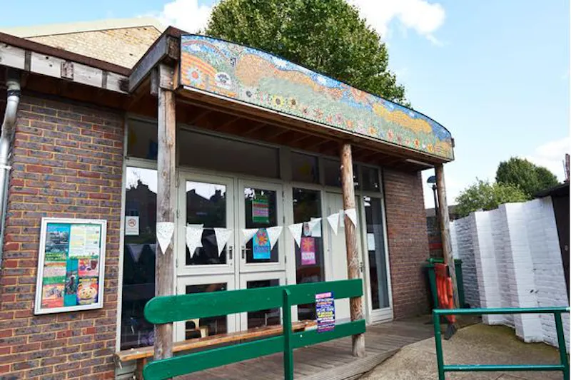 Kentish Town Farm, L703 (photo 1)
