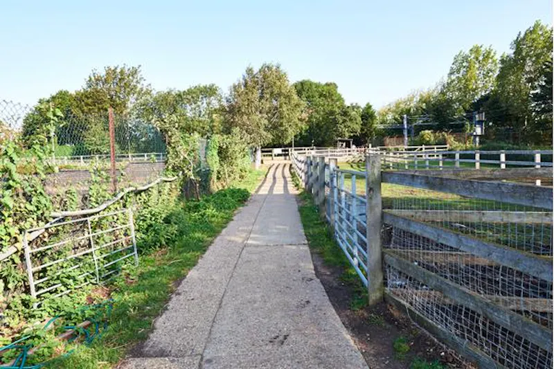 Kentish Town Farm, L703 (photo 23)