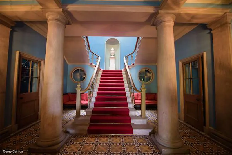 Entrance hall at Ornate Scottish estate near Glasgow, G308 (photo 3)