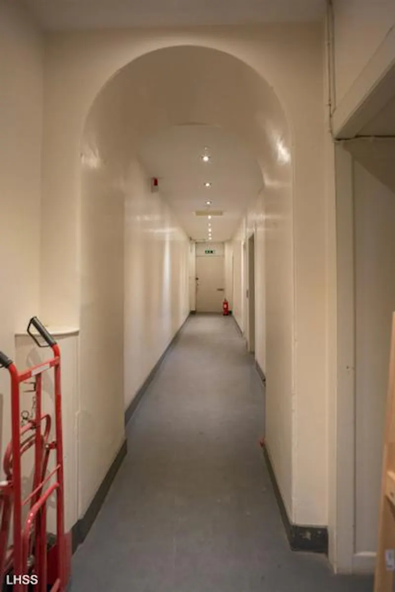 Corridor at Ornate Scottish estate near Glasgow, G308 (photo 36)
