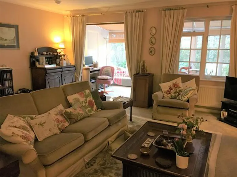 Living Room at Turnham Green terrace, D2440 (photo 2)