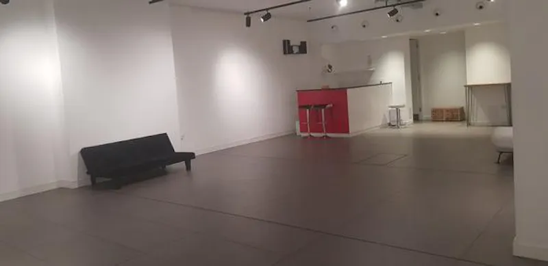 1000 sq ft Shoreditch gallery, N469 (photo 3)