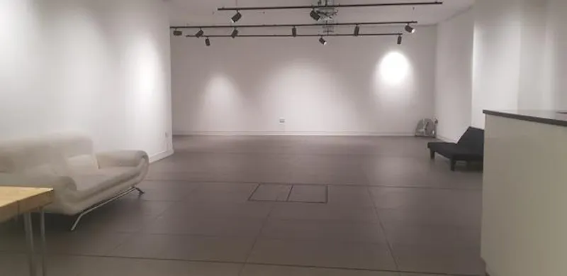 1000 sq ft Shoreditch gallery, N469 (photo 5)
