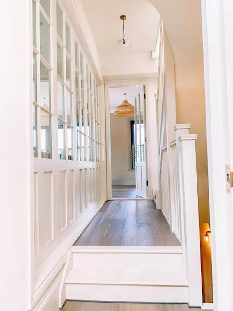 Corridor at Thames view Barnes house, A1511 (photo 12)