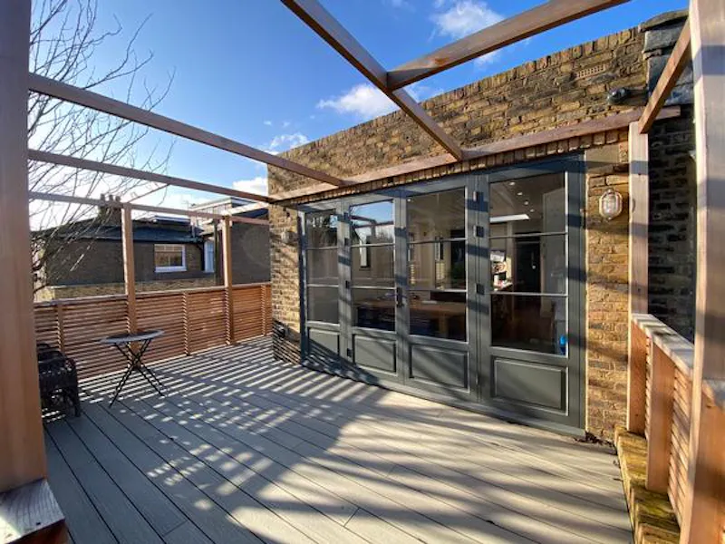 Terrace/Patio at Thames view Barnes house, A1511 (photo 23)