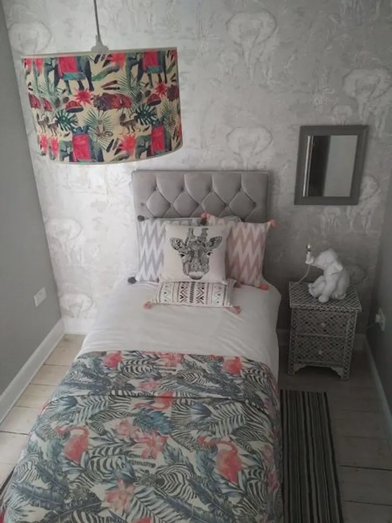 Bedroom - child's at Large red brick Harleston home, A1512 (photo 39)