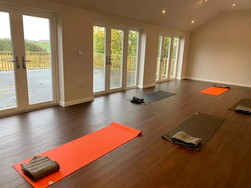 Floor - wooden at Yoga studio in Stamford, Q141 (photo 2)