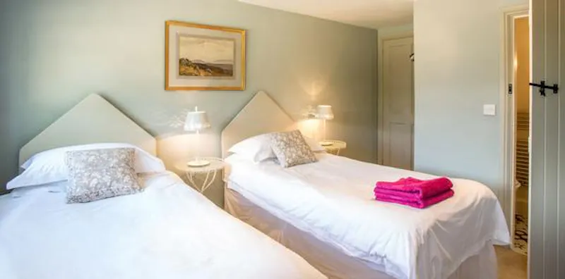 Bedroom at Film location L704 in Lincolnshire (photo 6)