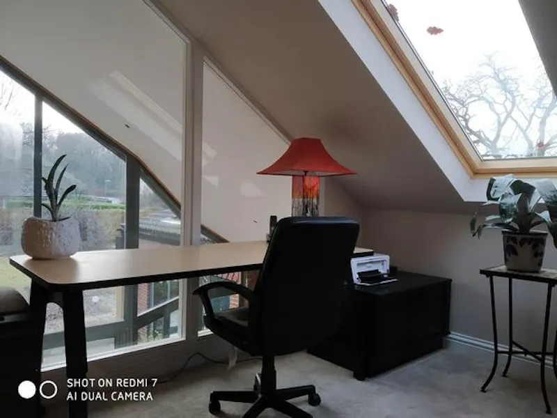 Study at Retro Surrey new build, D2442 (photo 13)