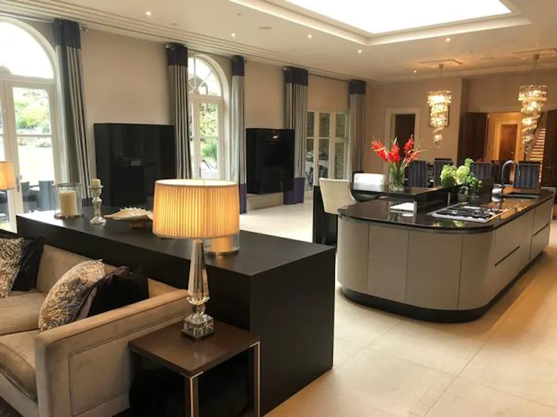Kitchen at Luxury Weybridge mansion, D2443 (photo 12)