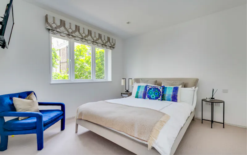 Modern Kensington townhouse, D2444 (photo 16)