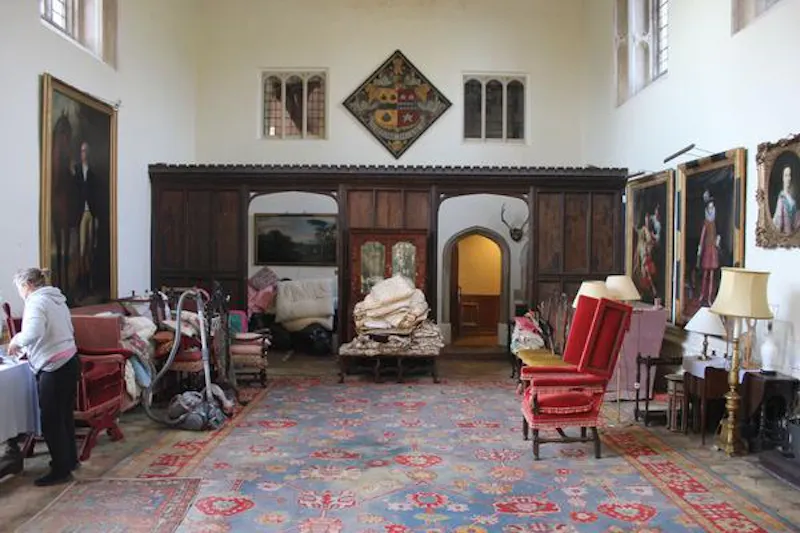 Medieval hall in Essex, M330 (photo 3)