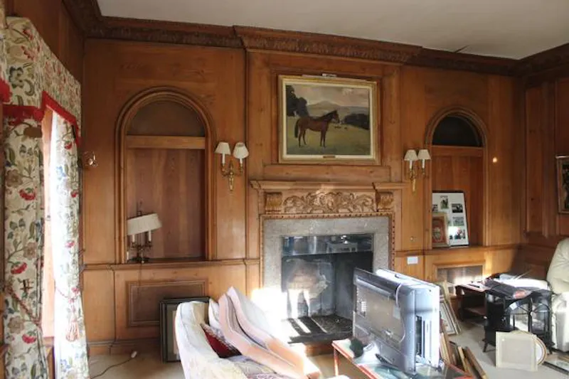 Medieval hall in Essex, M330 (photo 12)