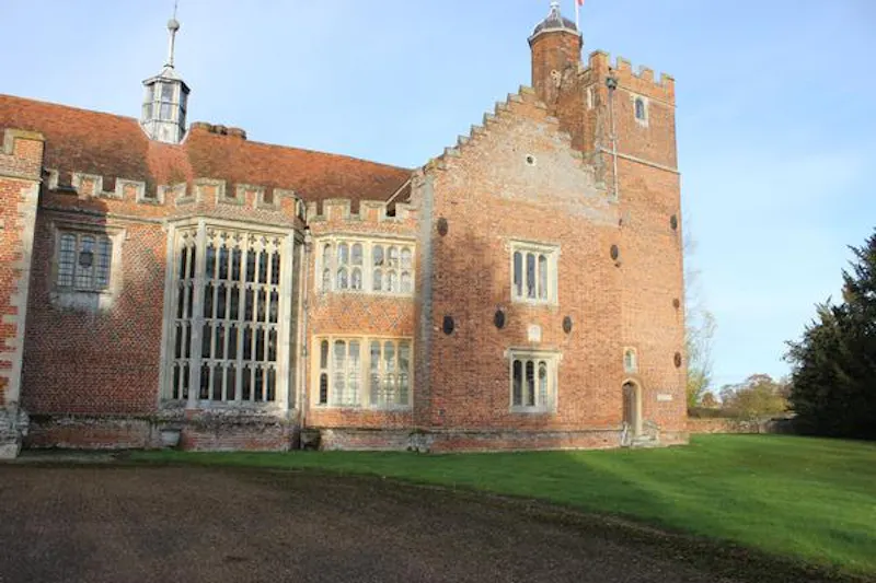 Medieval hall in Essex, M330 (photo 93)