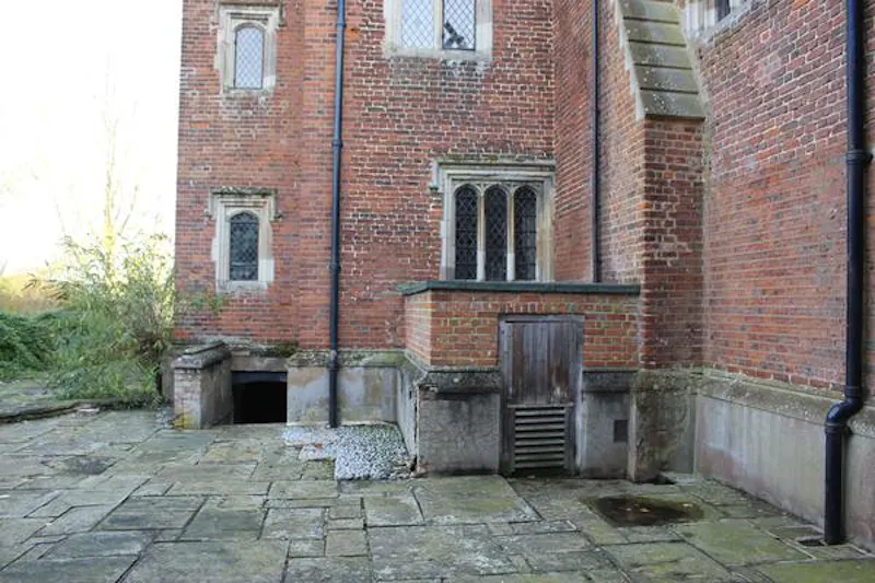 Medieval hall in Essex, M330 (photo 95)