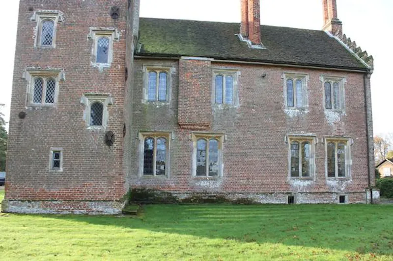 Medieval hall in Essex, M330 (photo 96)