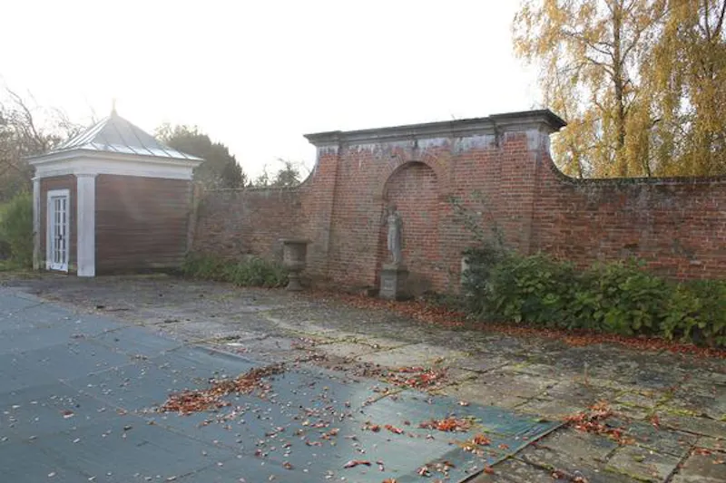 Medieval hall in Essex, M330 (photo 110)