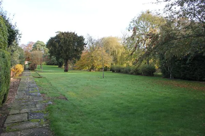 Medieval hall in Essex, M330 (photo 119)
