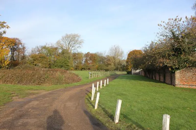 Medieval hall in Essex, M330 (photo 130)