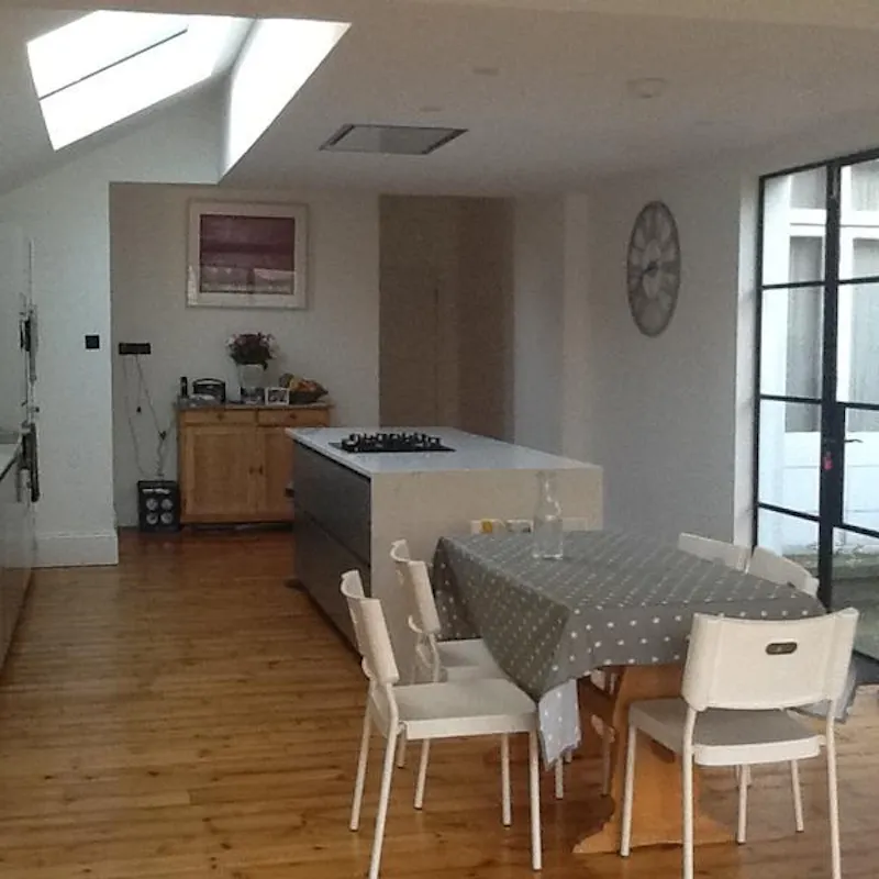Kitchen at Film location E472 in Hertfordshire (photo 7)