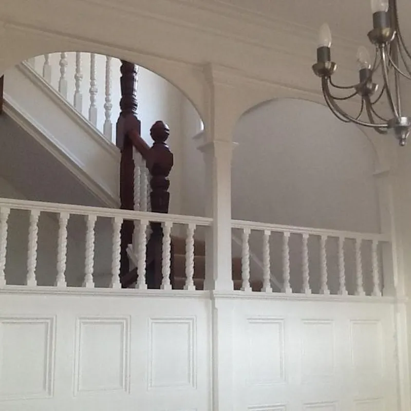 Staircase at Film location E472 in Hertfordshire (photo 10)