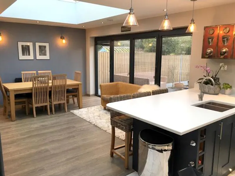 Modernised  Twickenham home, D2450 (photo 9)