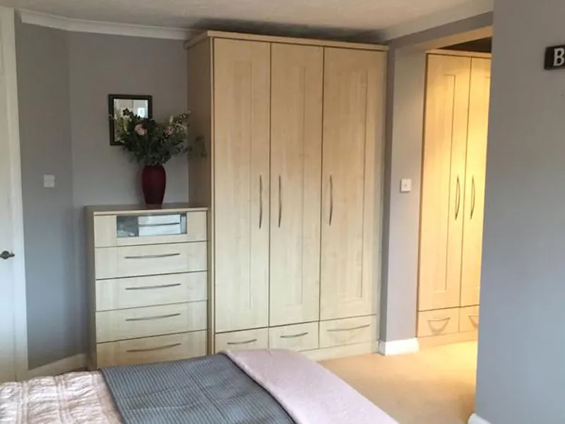 Modernised  Twickenham home, D2450 (photo 19)